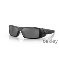 Oakley Gascan Sonnenbrille mit polarisierten Gläsern und mattschwarzem Rahmen in Schwarz