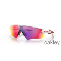 Oakley Radar EV Path Prizm Lionsaí Bóthair Spéaclaí gréine Fráma Bán Snasta